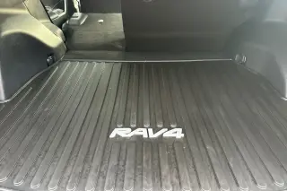 Toyota RAV4 2023 LE 4dr SUV