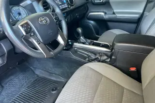 Toyota Tacoma 2021 4x4 SR5 V6 4dr Double Cab 5.0 ft SB