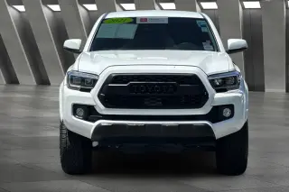 Toyota Tacoma 2021 4x4 SR5 V6 4dr Double Cab 5.0 ft SB