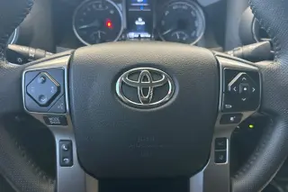 Toyota Tacoma 2021 4x4 SR5 V6 4dr Double Cab 5.0 ft SB