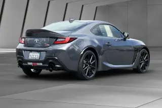 Toyota GR86 2023 Premium 2dr Coupe 6M