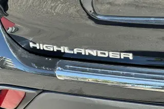 Toyota Highlander 2023 AWD XLE 4dr SUV