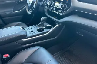 Toyota Highlander 2023 AWD XLE 4dr SUV