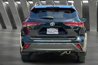 Toyota Highlander 2023 AWD XLE 4dr SUV