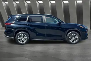 Toyota Highlander 2023 AWD XLE 4dr SUV