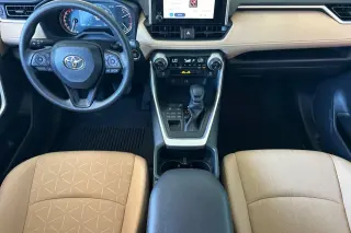 Toyota RAV4 2025 AWD XLE 4dr SUV