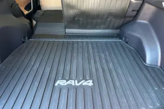 Toyota RAV4 2025 AWD XLE 4dr SUV