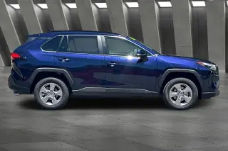 Toyota RAV4 2025 AWD XLE 4dr SUV
