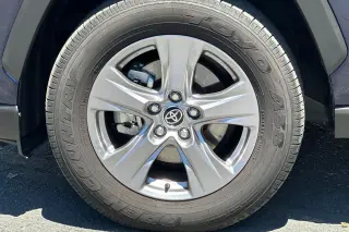 Toyota RAV4 2025 AWD XLE 4dr SUV