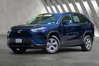 Toyota RAV4 2025 AWD XLE 4dr SUV