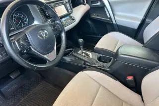 Toyota RAV4 2017 AWD XLE 4dr SUV
