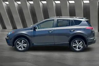 Toyota RAV4 2017 AWD XLE 4dr SUV