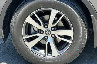 Toyota RAV4 2017 AWD XLE 4dr SUV