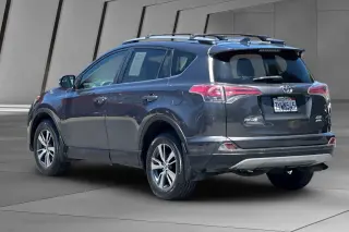 Toyota RAV4 2017 AWD XLE 4dr SUV