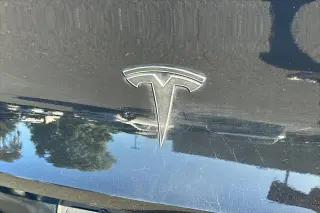 Tesla Model Y 2021 AWD Long Range 4dr Crossover