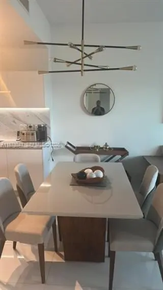 Propiedad en alquiler con 1 dormitorio y 2 baños en Miami