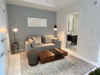 Propiedad en alquiler con 1 dormitorio y 2 baños en Miami