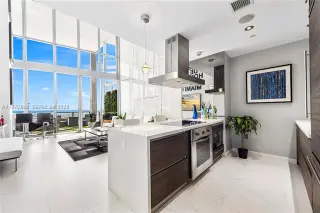 Propiedad en alquiler con 2 habitaciones y 2 baños en Miami