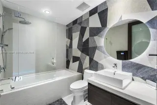 Propiedad en alquiler con 2 habitaciones y 2 baños en Miami
