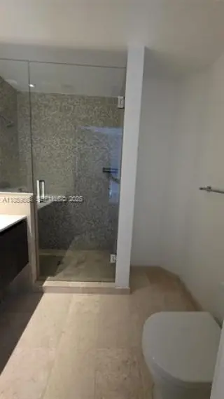 Propiedad en alquiler con 2 habitaciones y 2.5 baños en Miami