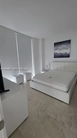 Propiedad en alquiler con 2 habitaciones y 2.5 baños en Miami