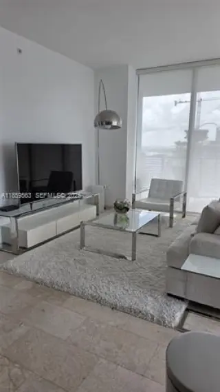 Propiedad en alquiler con 2 habitaciones y 2.5 baños en Miami