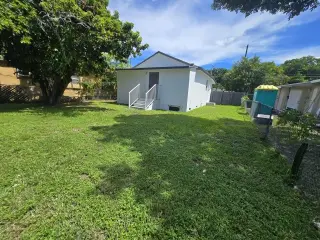 Propiedad en alquiler con 2 habitaciones y 1 baño en Miami