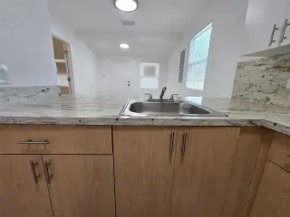 Propiedad en alquiler con 2 habitaciones y 1 baño en Miami