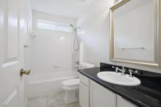 Propiedad en alquiler con 2 dormitorios y 2 baños en Pensacola