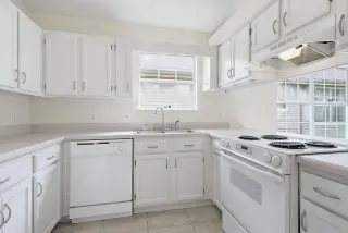 Propiedad en alquiler con 2 dormitorios y 2 baños en Pensacola
