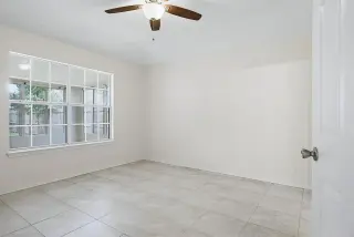 Propiedad en alquiler con 2 dormitorios y 2 baños en Pensacola