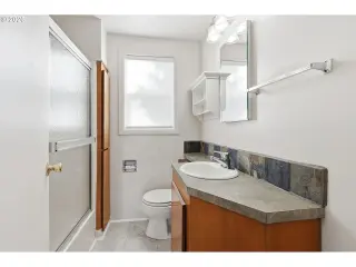 Propiedad en alquiler con 1 dormitorio y 1 baño en Portland