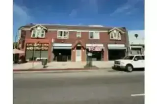 LOS ÁNGELES SE RENTA LOCAL