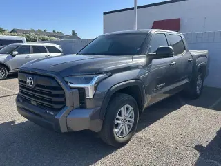 Toyota Tundra 2023 4x4 SR5 4dr CrewMax Cab Pickup SB