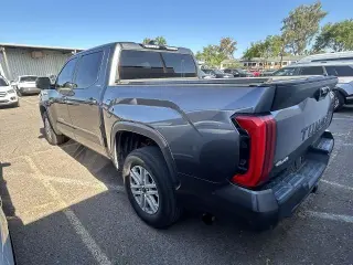 Toyota Tundra 2023 4x4 SR5 4dr CrewMax Cab Pickup SB