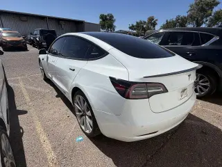 Tesla Model 3 2018 AWD Performance 4dr Fastback