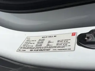 Tesla Model 3 2018 AWD Performance 4dr Fastback