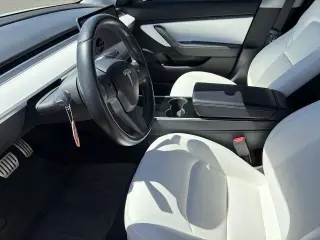 Tesla Model 3 2018 AWD Performance 4dr Fastback