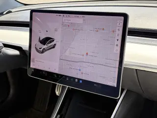 Tesla Model 3 2018 AWD Performance 4dr Fastback