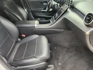 Mercedes-Benz C-Class 2024 C 300 4dr Sedan