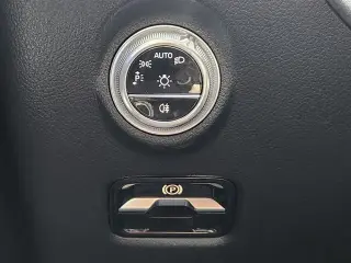 Mercedes-Benz C-Class 2024 C 300 4dr Sedan