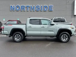 Toyota Tacoma 2023 4x4 TRD Pro 4dr Double Cab 5.0 ft SB 6M