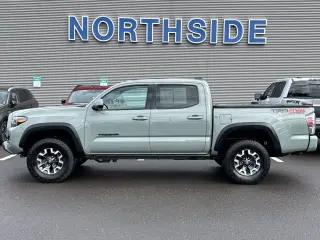 Toyota Tacoma 2023 4x4 TRD Pro 4dr Double Cab 5.0 ft SB 6M