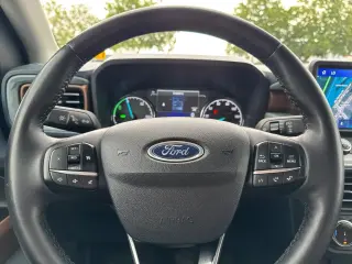 Ford Maverick 2023 XL 4dr SuperCrew 4.5 ft. SB