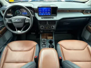 Ford Maverick 2023 XL 4dr SuperCrew 4.5 ft. SB