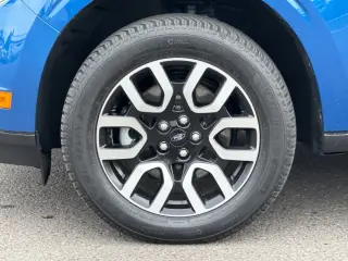 Ford Maverick 2023 XL 4dr SuperCrew 4.5 ft. SB