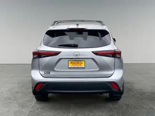 Toyota Highlander 2024 LE 4dr SUV