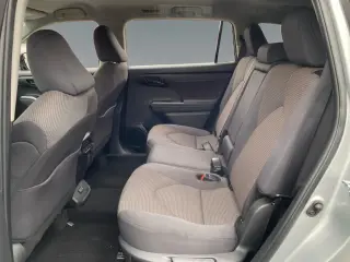 Toyota Highlander 2024 LE 4dr SUV