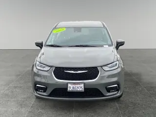Chrysler Pacifica Plug-In Hybrid 2023 Touring L 4dr Mini-Van