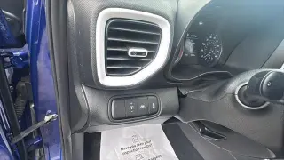Hyundai VENUE 2022 Limited 4dr Crossover